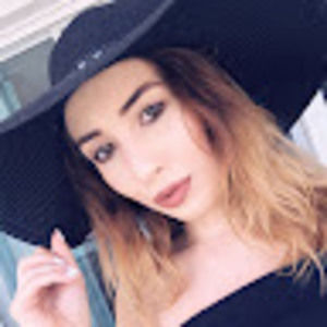 Meet your Posher, Derenicia